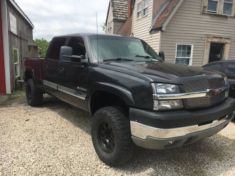 2004 Chevrolet Silverado 2500HD for sale at Hitt & Mis Auto in Cape Girardeau MO