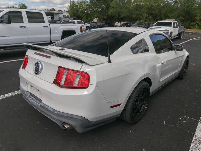 2011 Ford Mustang GT Premium