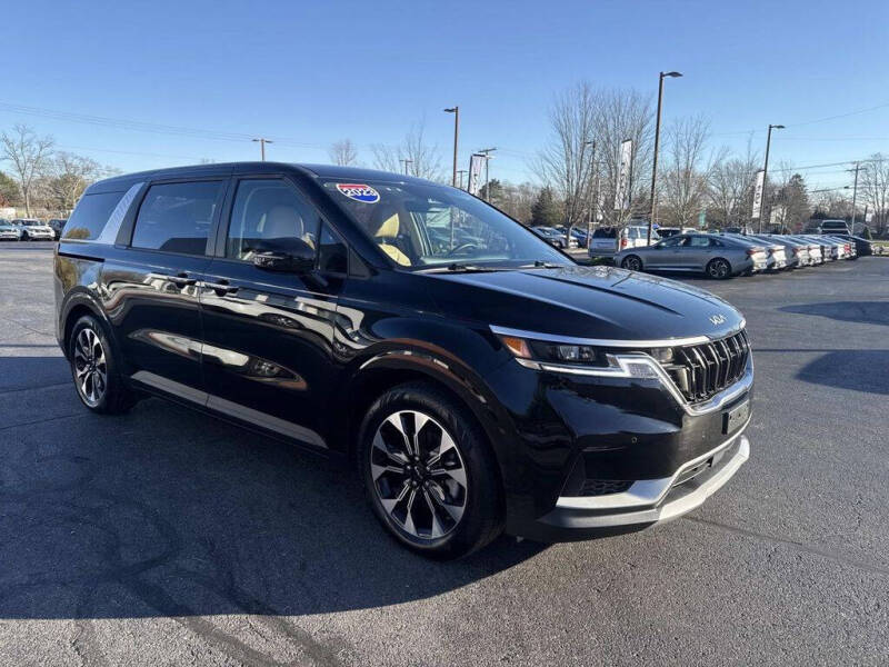 2023 Kia Carnival EX