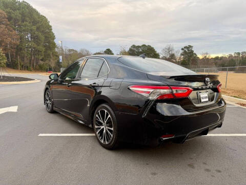 2019 Toyota Camry SE
