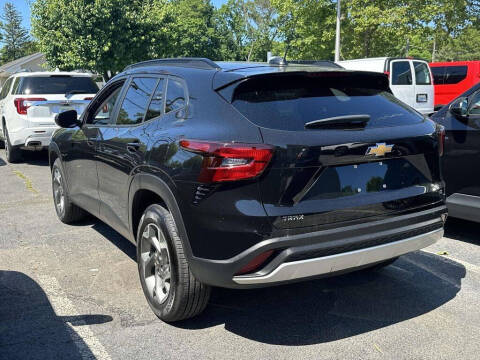 2025 Chevrolet Trax LT