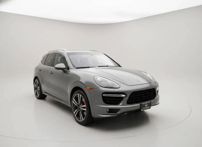 2014 Porsche Cayenne GTS