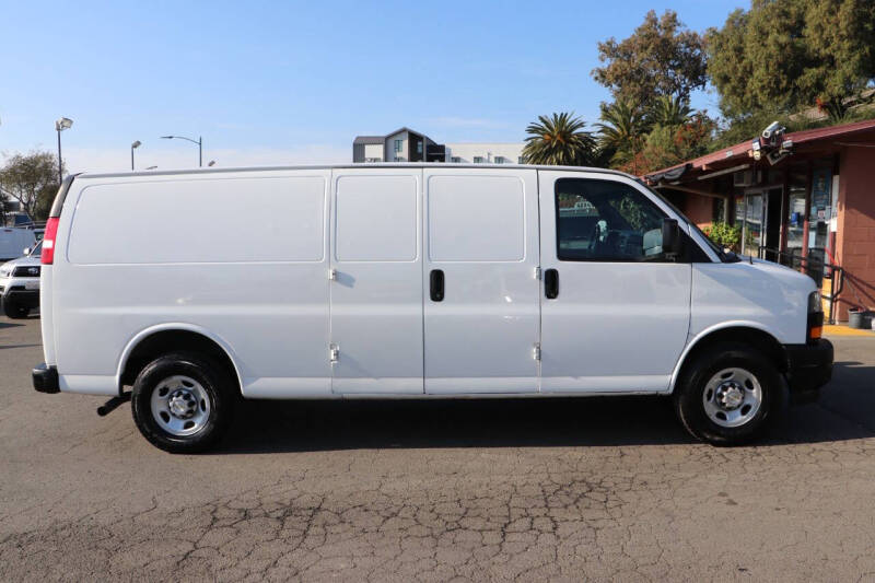 2021 Chevrolet Express 2500