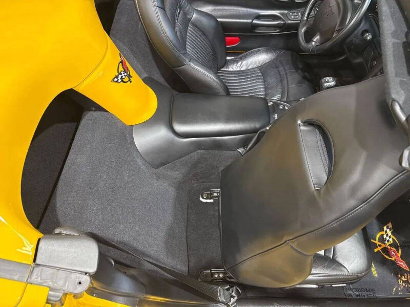 2004 Chevrolet Corvette