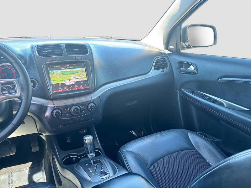 2020 Dodge Journey Crossroad