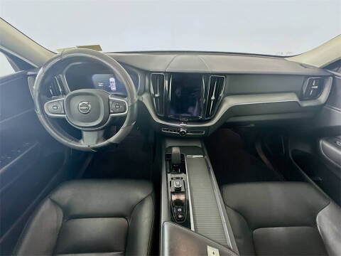 2023 Volvo XC60 B5 Core