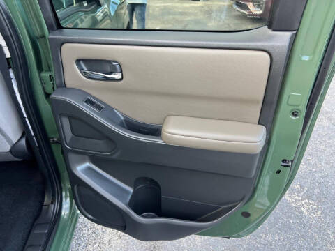 2023 Nissan Frontier SV