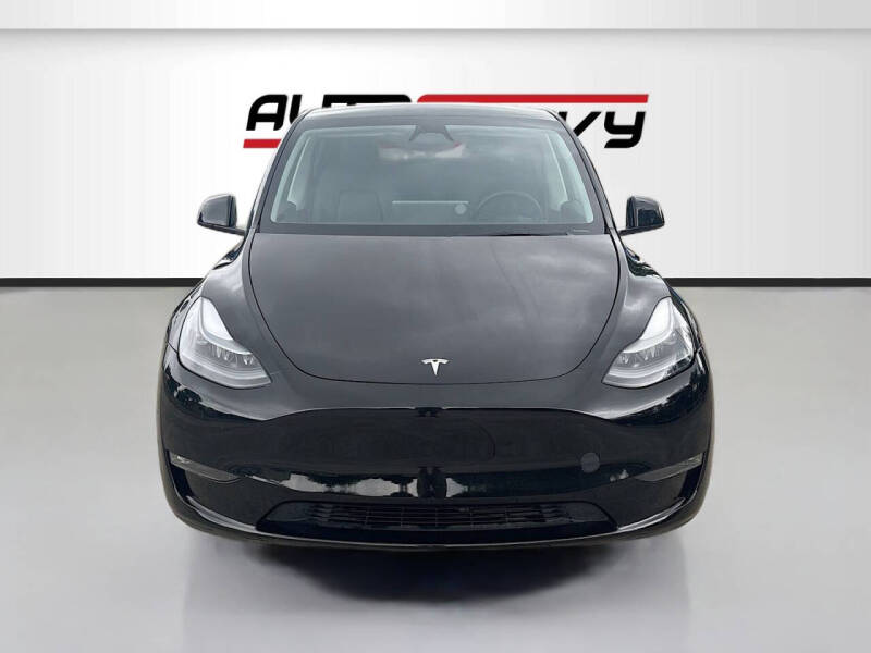 2025 Tesla Model Y Long Range