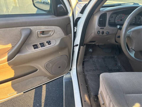 2003 Toyota Sequoia SR5