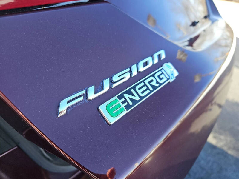 2017 Ford Fusion Energi SE Luxury