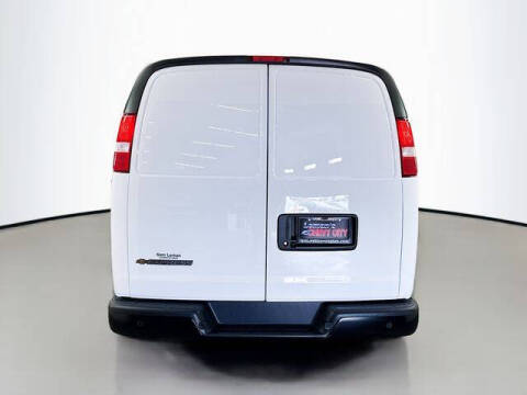 2026 Chevrolet Express 2500