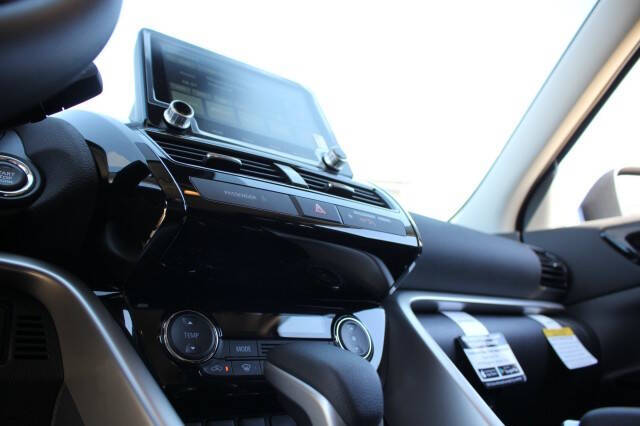 2026 Mitsubishi Eclipse Cross LE