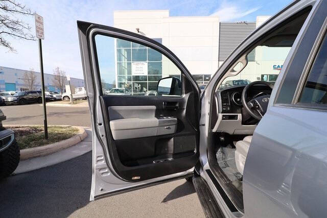 2018 Toyota Sequoia SR5