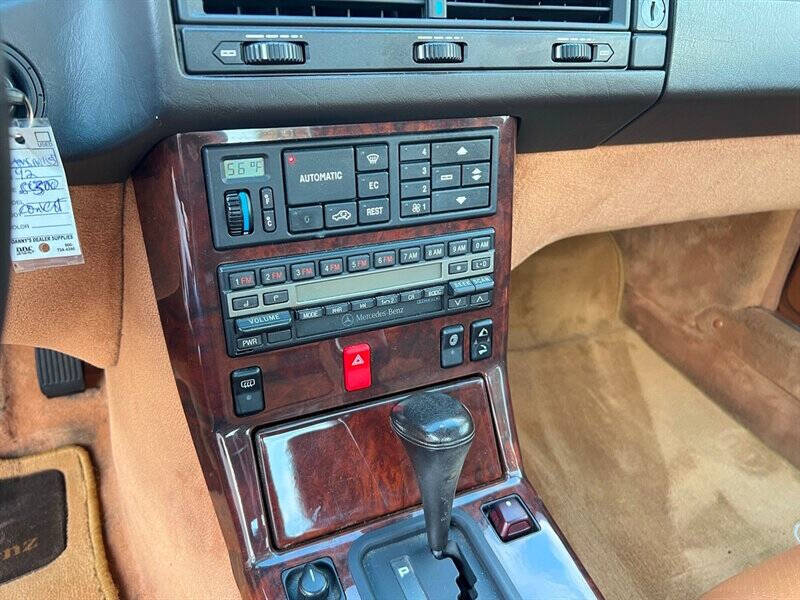 1992 Mercedes-Benz 300 null photo 28