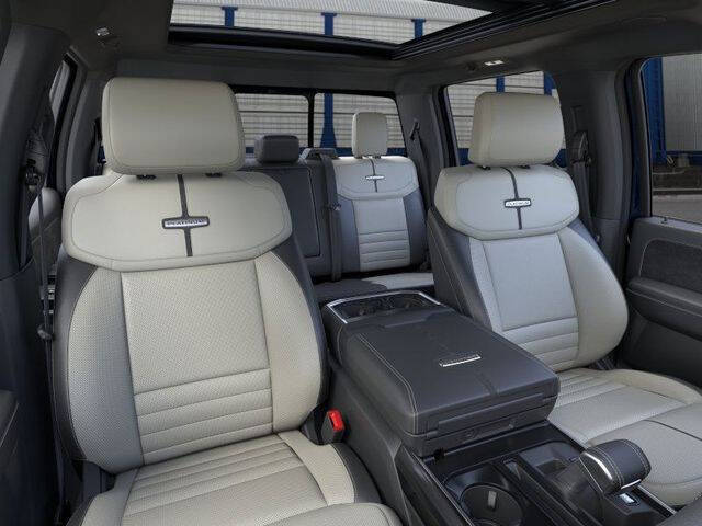 2025 Ford F-150 Lightning Platinum