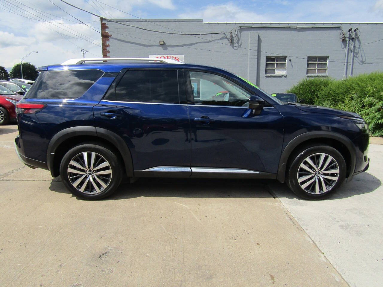 2022 Nissan Pathfinder for sale at Joe s Preowned Autos in Moundsville, WV