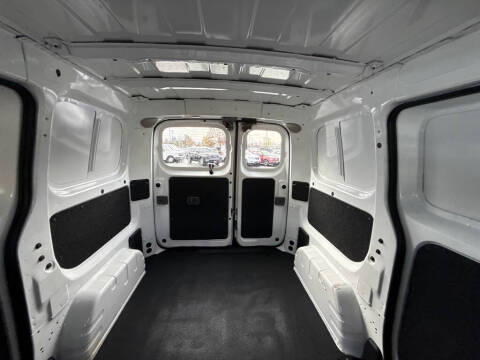 2017 Nissan NV200 SV