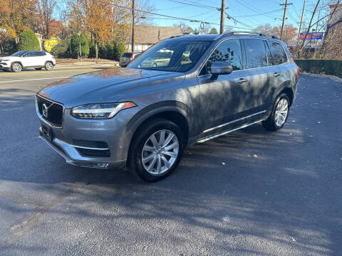 2018 Volvo XC90 T6 Momentum
