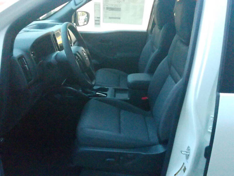 2026 Nissan Frontier SV