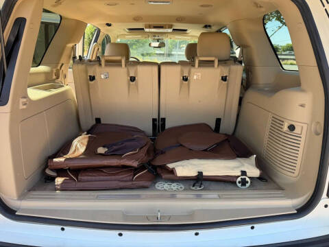 2011 Cadillac Escalade Premium