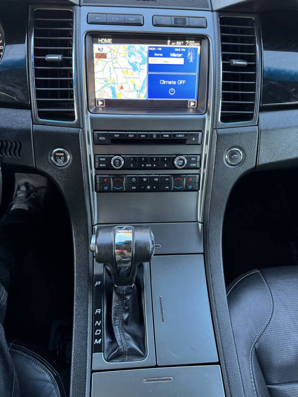 2011 Ford Taurus Limited