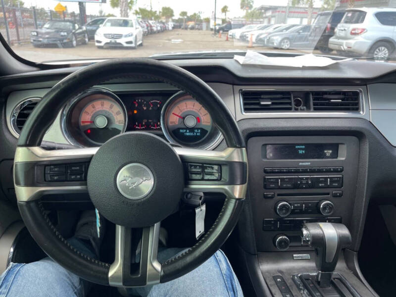 2010 Ford Mustang V6
