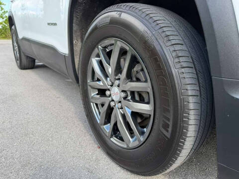 2017 GMC Acadia SLT-1