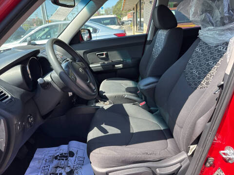 2011 Kia Soul +