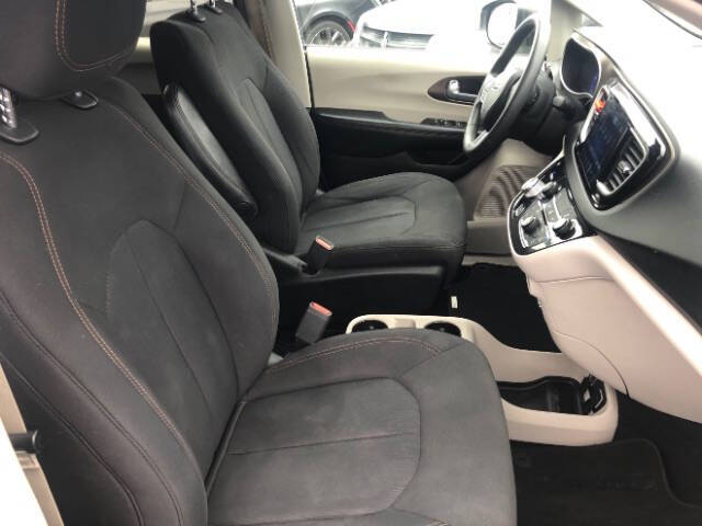 2017 Chrysler Pacifica Touring