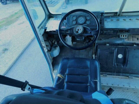 1999 Freightliner MT45 Chassis