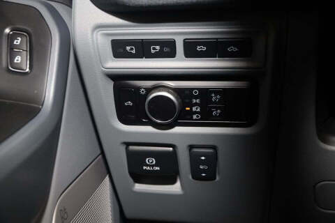 2024 Ford F-150 Lightning Flash