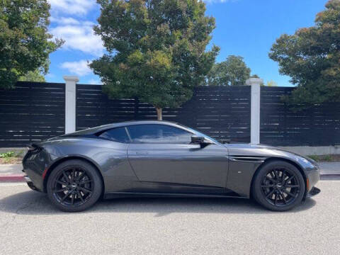 2017 Aston Martin DB11