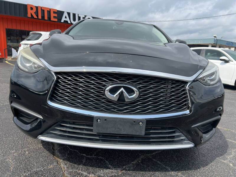 2017 Infiniti QX30