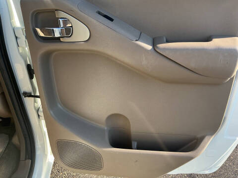 2017 Nissan Frontier SV