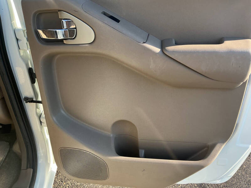 2017 Nissan Frontier SV