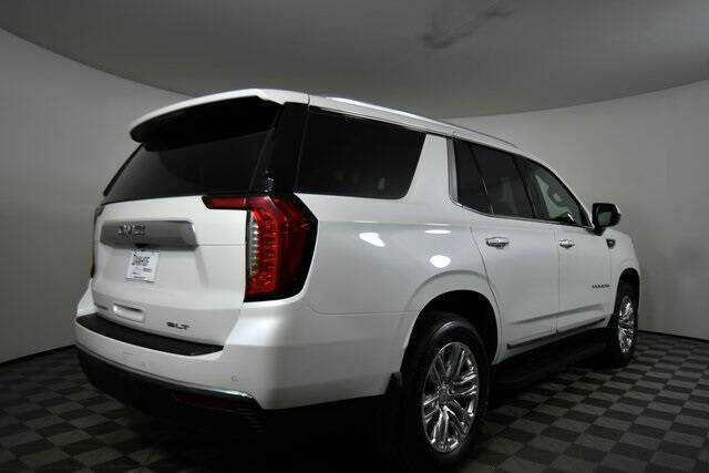 2023 GMC Yukon SLT