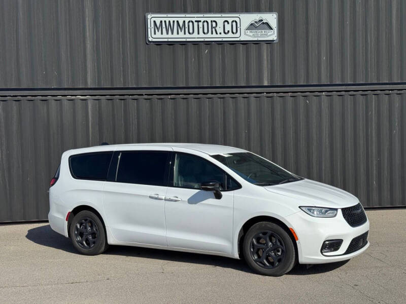 2024 Chrysler Pacifica Plug-In Hybrid
