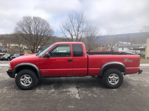 2000 Chevrolet S-10 for sale at George's Used Cars Inc in Orbisonia PA