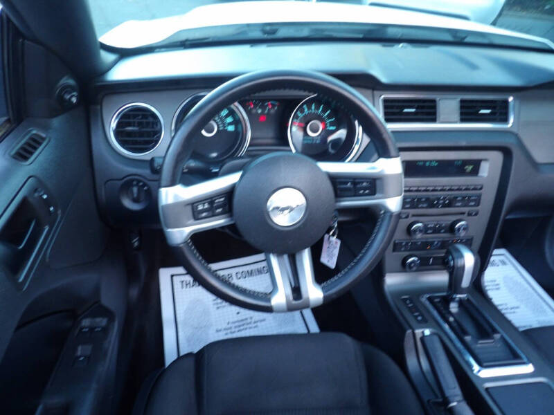2013 Ford Mustang V6