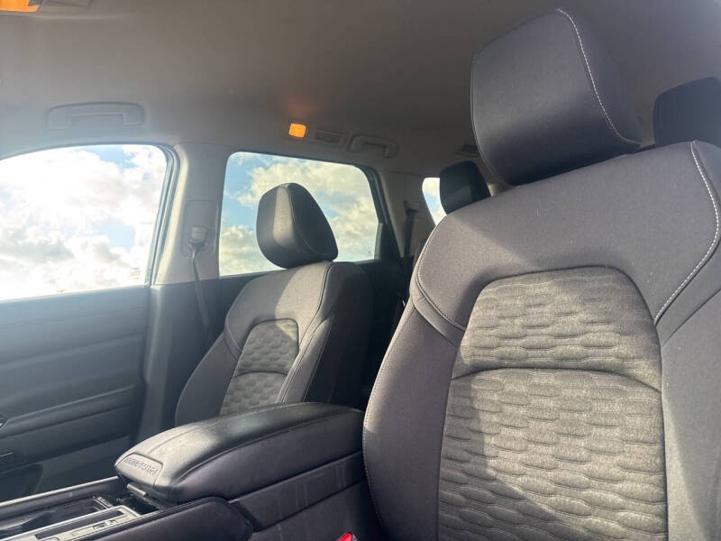 2022 Nissan Pathfinder S