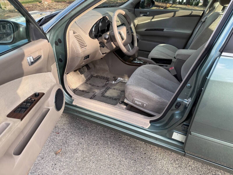 2005 Nissan Altima 3.5 SE