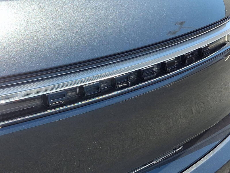 2023 Porsche Macan