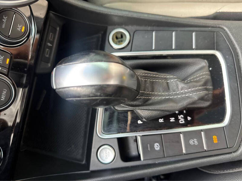 2020 Volkswagen Jetta R-Line