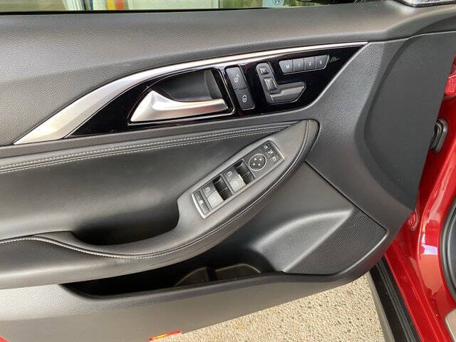 2019 Infiniti QX30 Essential