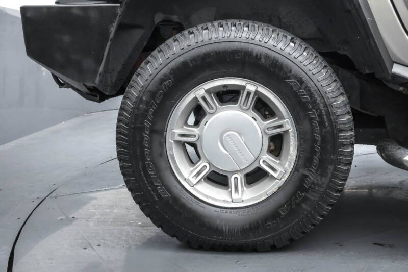 2003 HUMMER H2 Lux Series