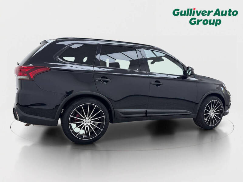 2020 Mitsubishi Outlander LE