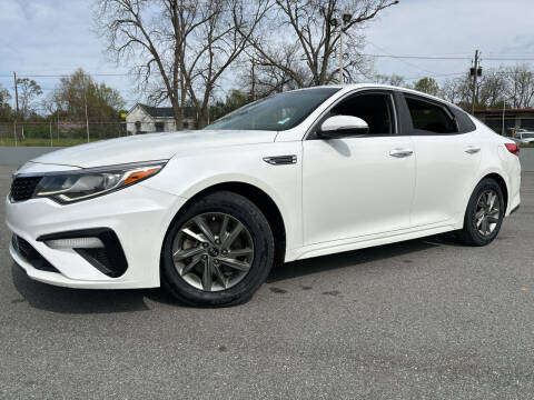 2019 Kia Optima for sale at Beckham's Used Cars in Milledgeville GA