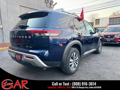 2022 Nissan Pathfinder SL