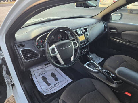 2012 Chrysler 200 Touring