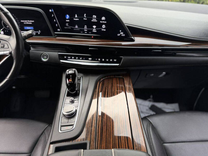 2022 Cadillac Escalade ESV Luxury